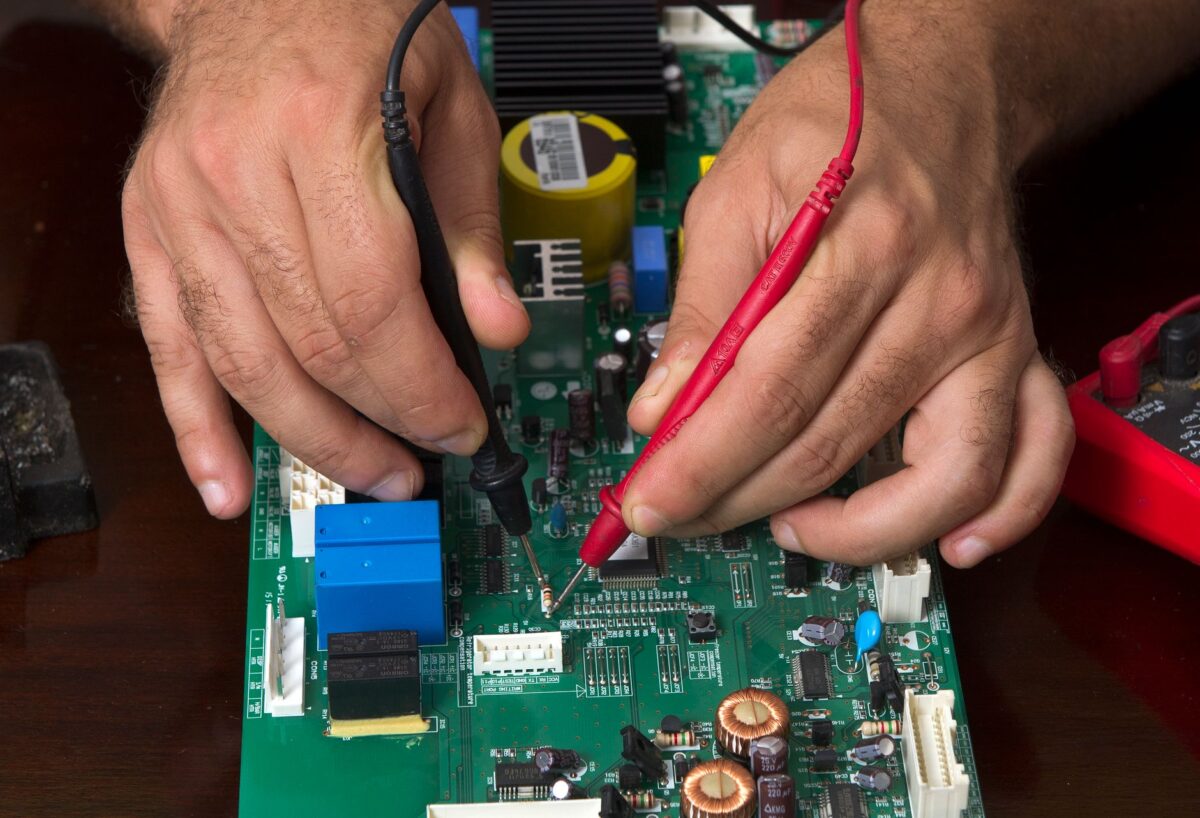 carte mère professionnelle critères techniques prioriser